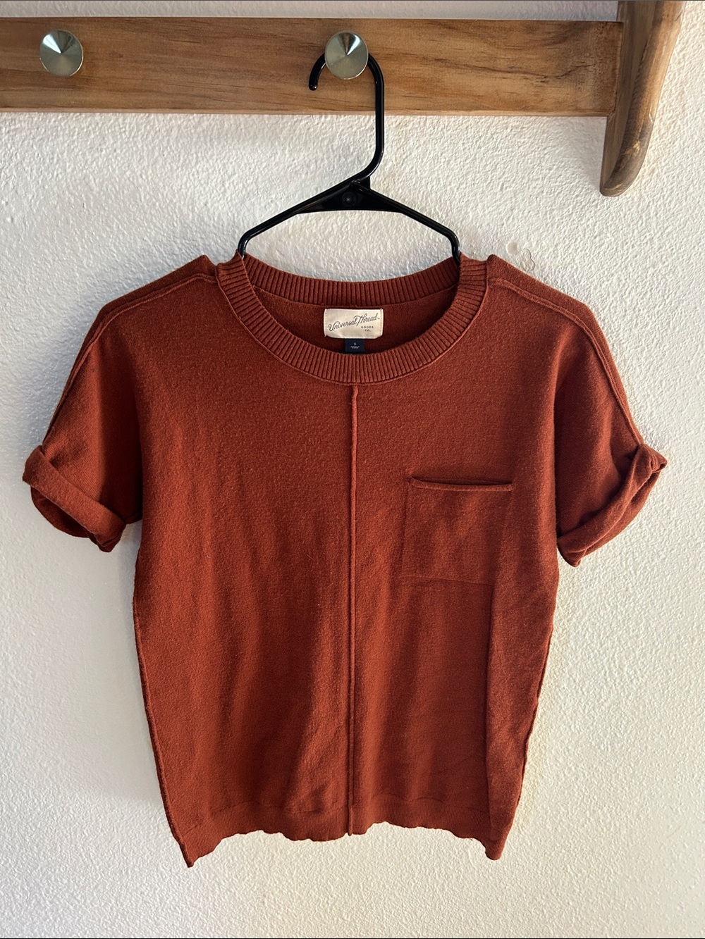 Universal Thread Casual Short Sleeve Sweater in Rust
